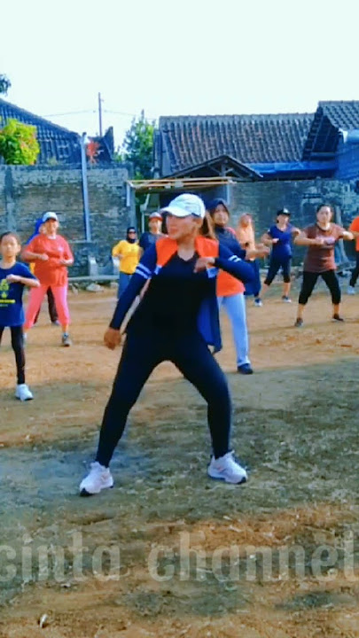 DJ DUA KURSI | TIKTOK VIRAL #djduakursi #senamkreasi #dance #senam #tiktokviral #shorts #cibtalovers