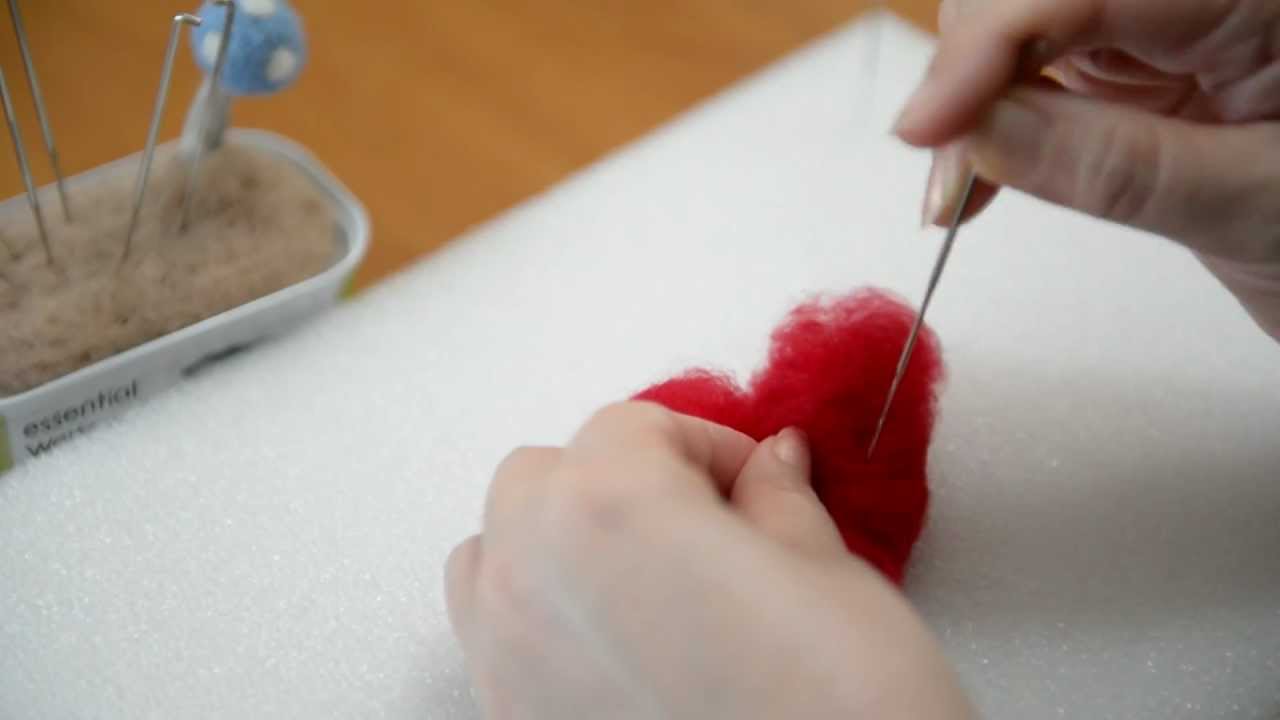 Needle felting heart. YouTube
