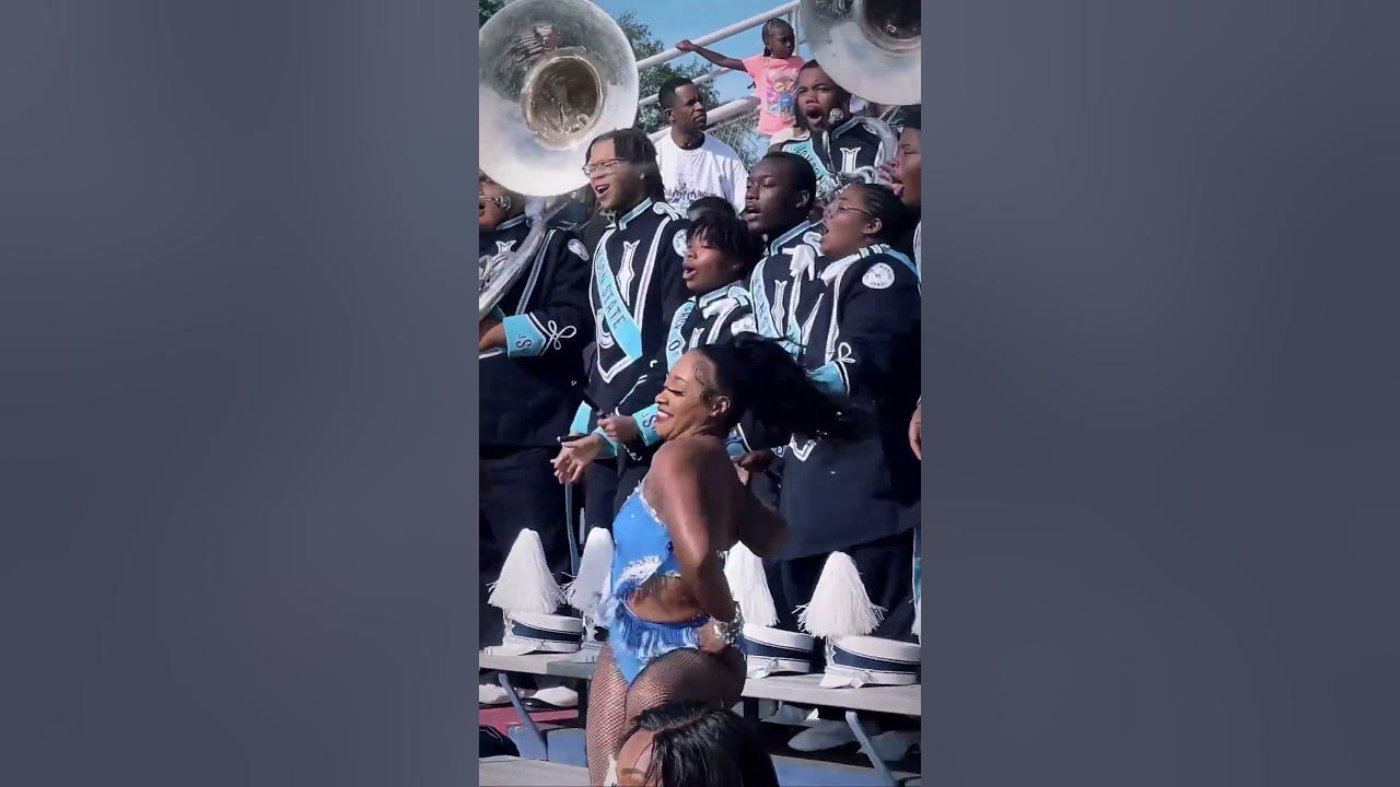 Jackson State Sonic Boom & Prancing J-Settes π
Jackson State Sonic Boom & Prancing J-Settes π