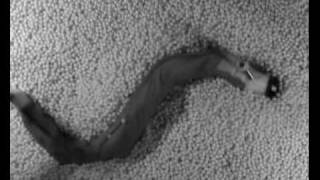 Sand-swimming robot