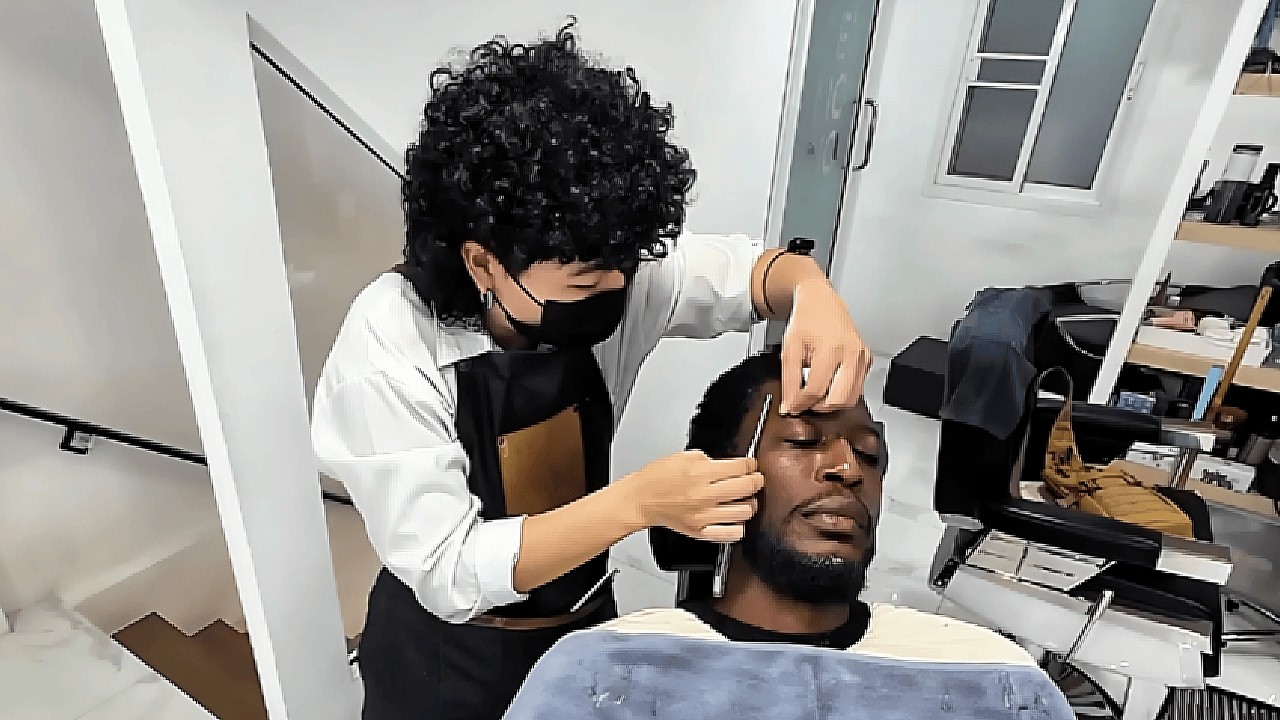 💈 Thai Lady Barber Gave Me a Multicultural Experience at a Japanese-Style Barbershop – Bangkok 🇹🇭