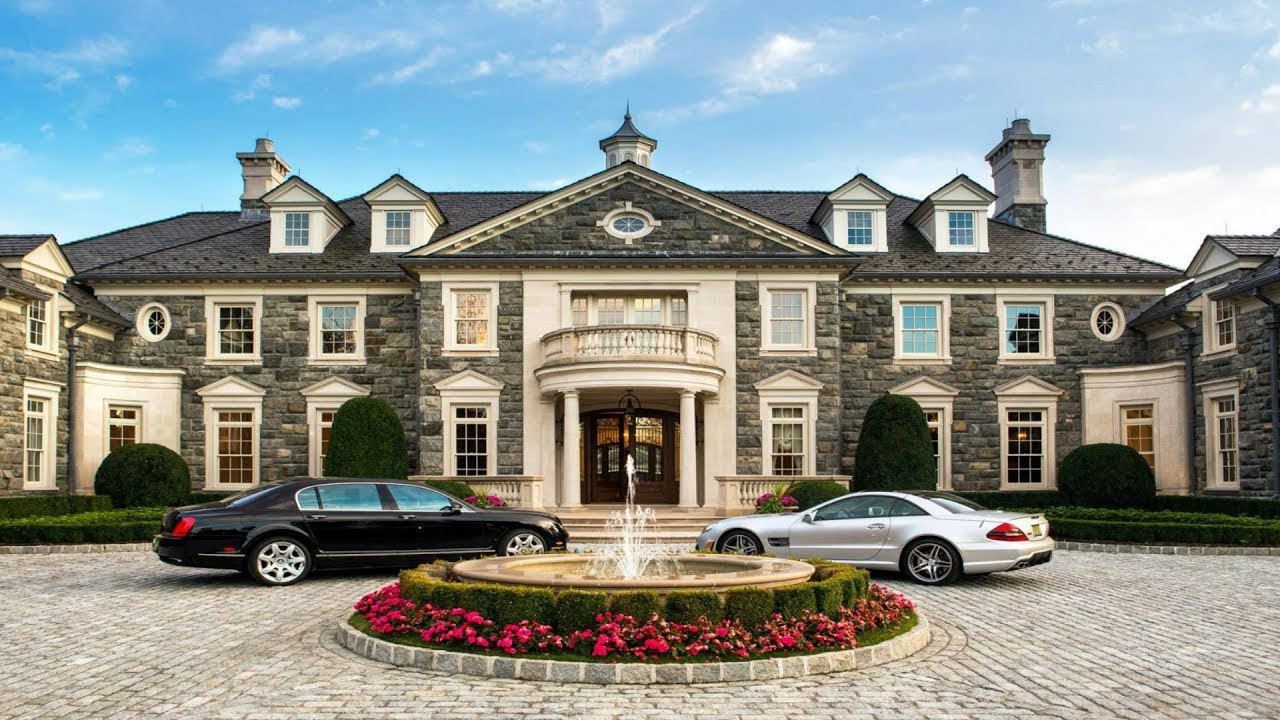 tour a mansion