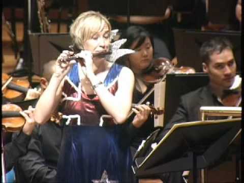 MPO & Sonia Piccolo Concertino.wmv