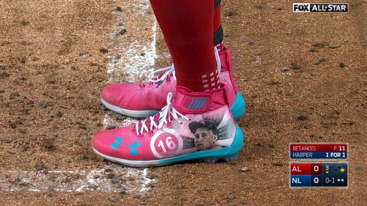 bryce harper cleats 3