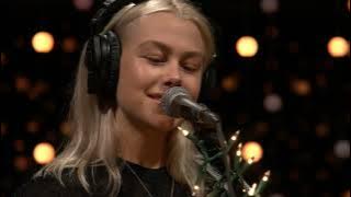 Phoebe Bridgers - Scott Street (Live on KEXP)