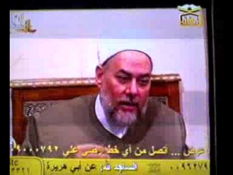تعليق الدكتور علي جمعة على الشيخ عبدالحكيم عبداللطيف شيخ عموم المقارئ العام 2003