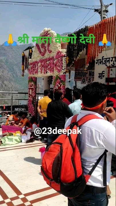 wo hai kitni deendayal sakhi tujhe kya batlaun ❤️🙏 #shorts #viral   #Maavaishnodevi #youtube
