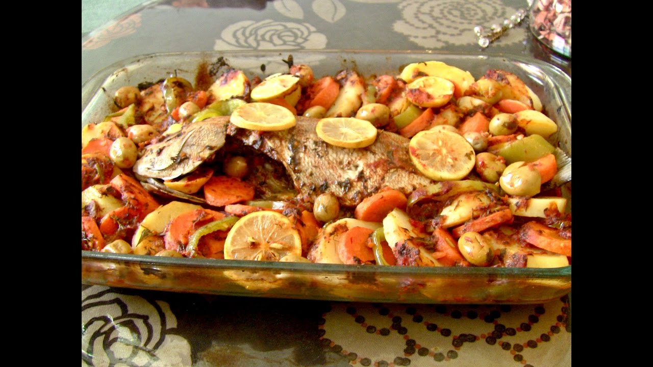 سمك في الفرن صحي ولذيذ بالطريقة المغربية