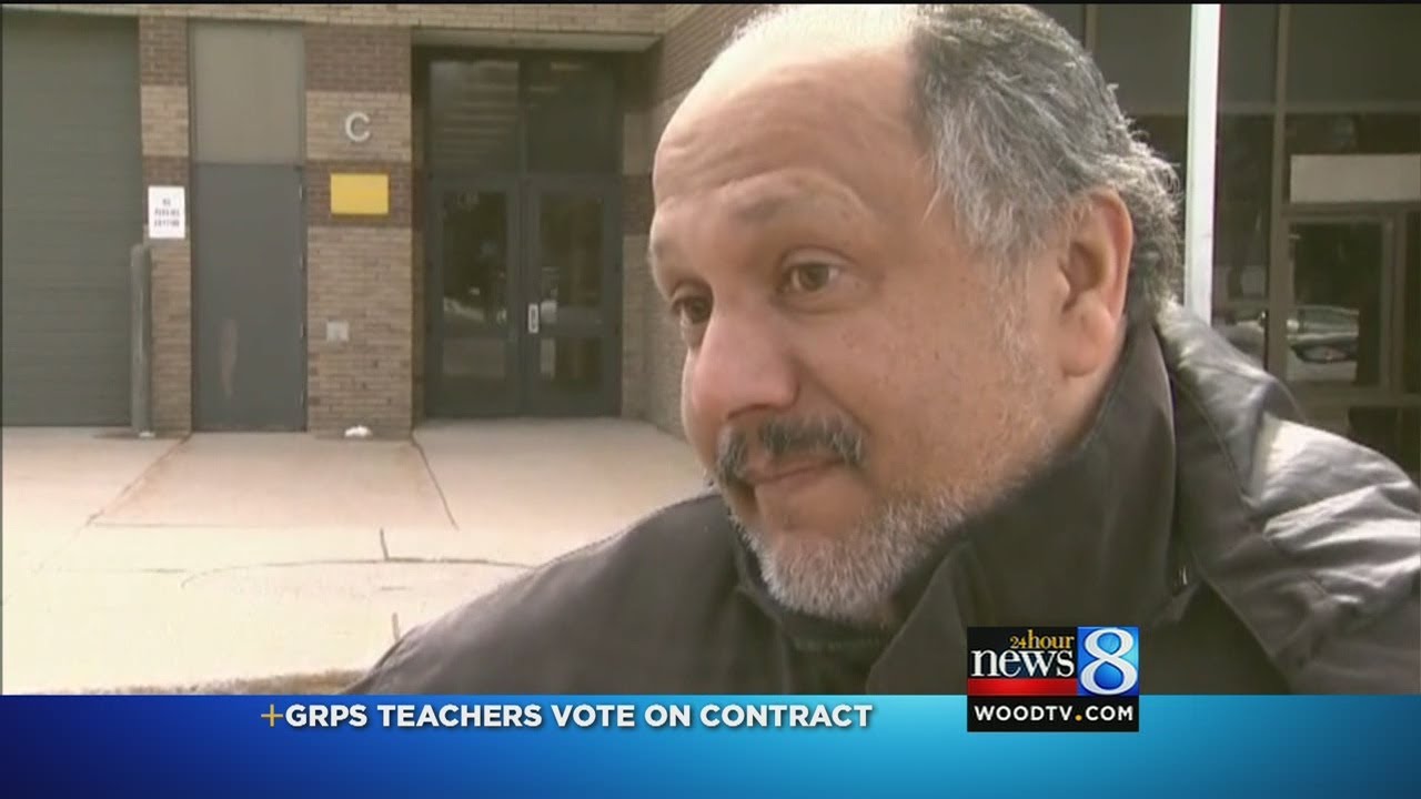 GRPS teachers vote on contract - YouTube