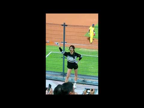 『2021.12.01』統一獅 - 台灣大賽G4 - Uni-Girls - Joy - 展翅飛翔 (總冠軍系列戰主題曲)