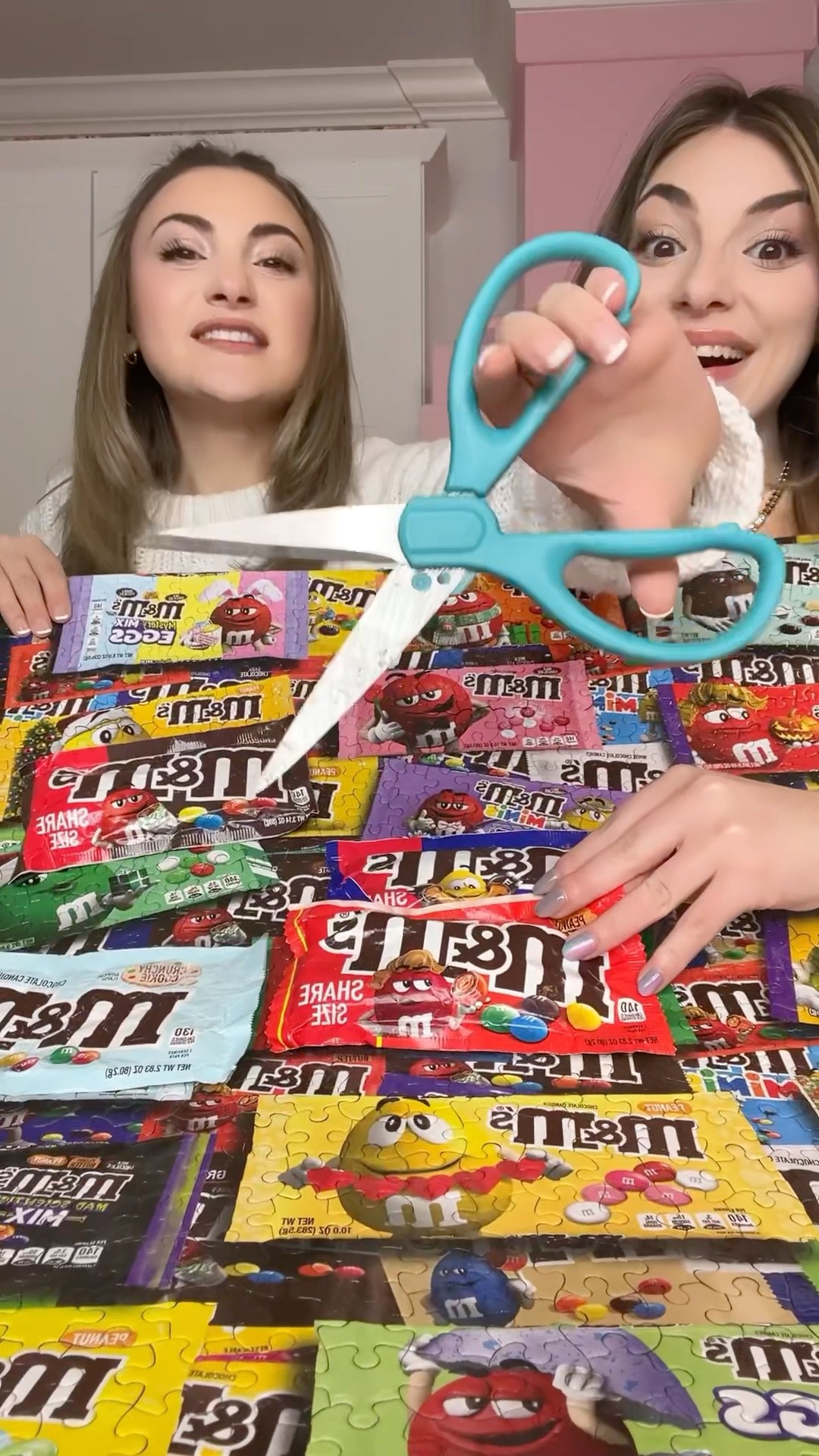These sweets are better puzzle pieced together!! ??? #comedy #puzzles #candy