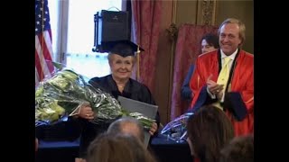 BΕΦΑ ΑΛΕΞΙΑΔΟΥ ΤΙΜΗΤΙΚΗ ΔΙΑΚΡΙΣΗ “HONORARY DOCTORATE” ΑΠΟ ΤΟ YORKER INTERNATIONAL UNIVERSITY