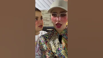 بتكلمني كده ليه 
