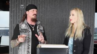 This time headbangers lifestyle's lilo took the black box to jon
schaffer, guitarist of iced earth. check out
https://www.headbangerslifestyle.com for more i...