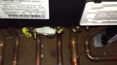 Topping up the system pressure on a Glow Worm Flexicom Boiler