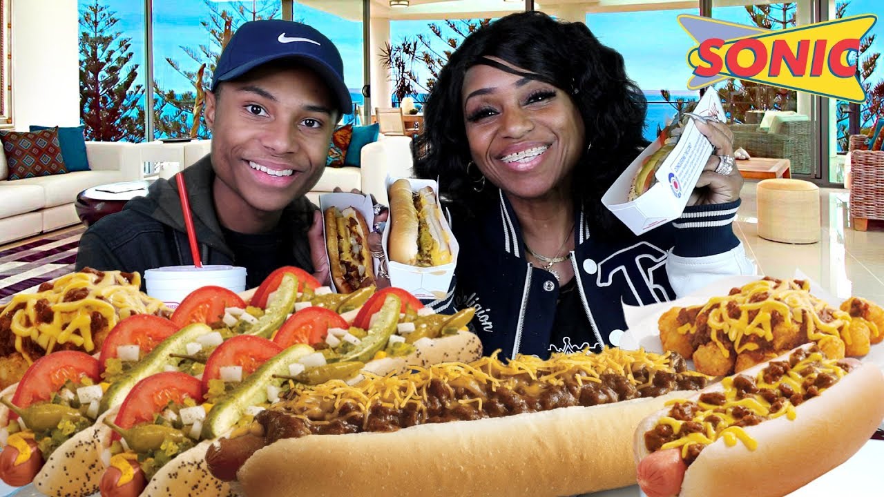 Sonic Mukbang с It's Darius