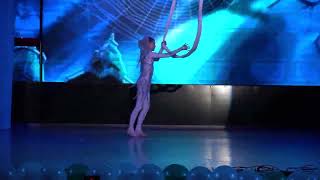 Народный цирк "Скоморохи"- воздушная гимнастка в петле, исп. Елизавета Горб. "Призрак"