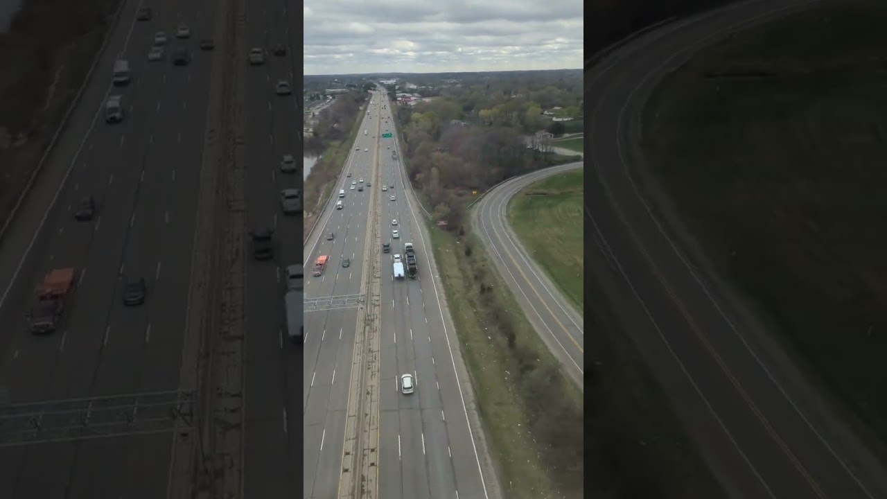 Landing at Flint Bishop Airport (FNT)