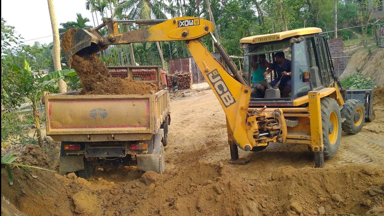 JCB 3DX Super or tata 912 leker public ke liye light Road banaya 131