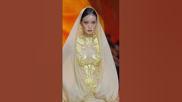 Model Huế Hương sải bước trong không gian mang đậm dấu ấn Champa | Golden Heritage