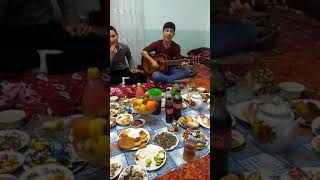 Turkmen gitara