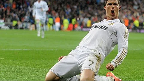 15 Times Cristiano Ronaldo Shocked the World — Unbelievable Goals (CR7)