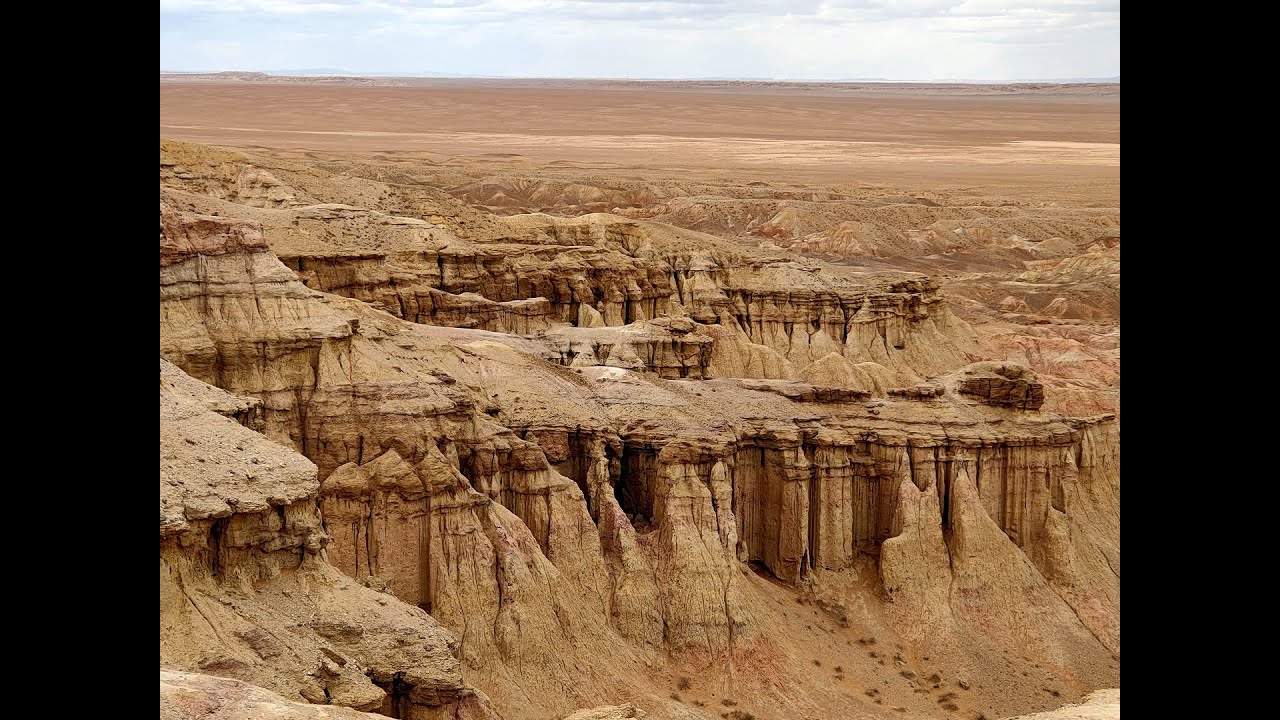Экспедиция в пустыню Гоби. К скалам Цагаан Суварга (трек) - YouTube