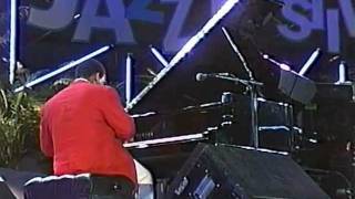 Vignette de la vidéo "Gonzalo Rubalcaba Quartet / Piano Solo ~ Giant Steps (1992)"