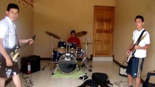 Paranoid-Black Sabbath Cover First Take Guitars And Drums