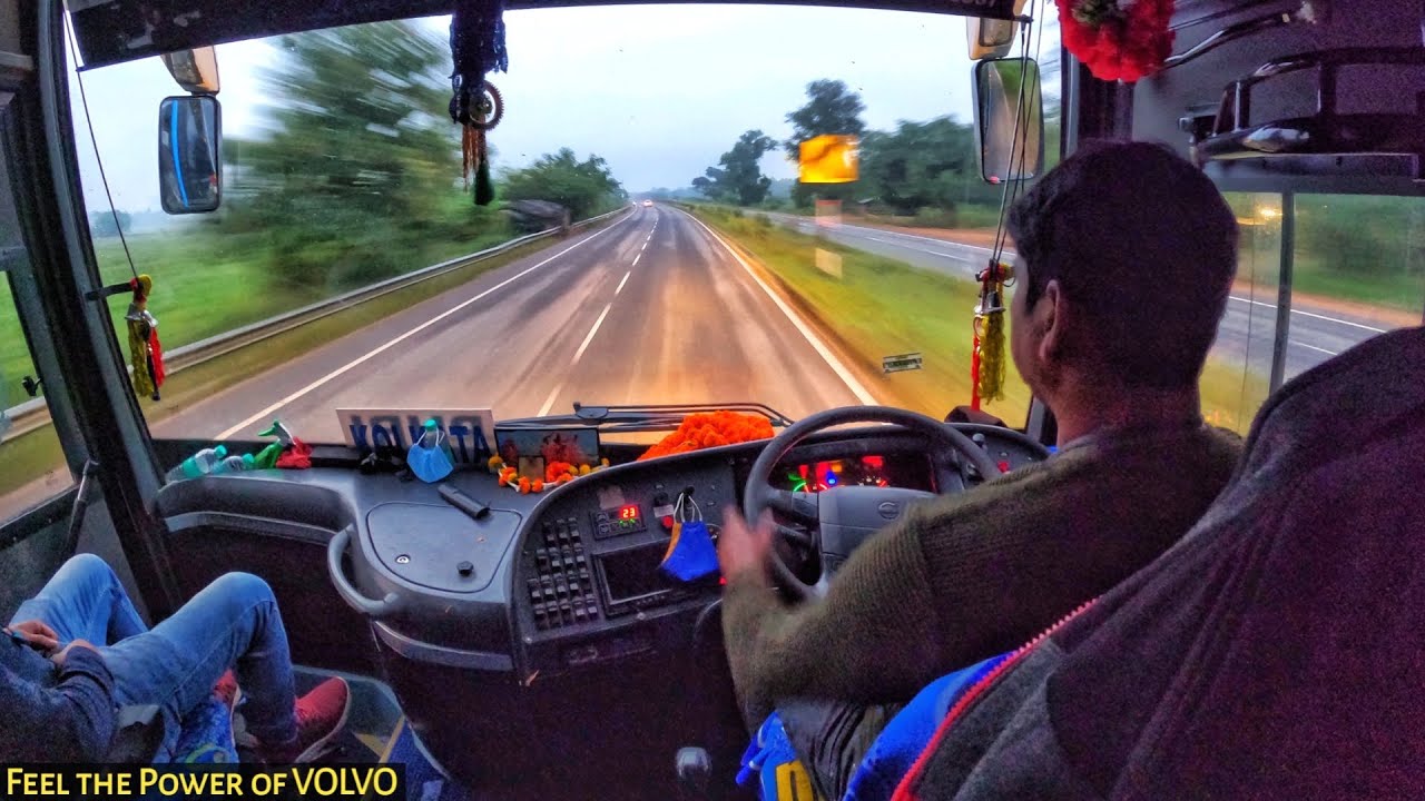 Extremely Aggressive & Insane Skilled VOLVO Bus Driving on Kolkata - Puri NH 6 Route