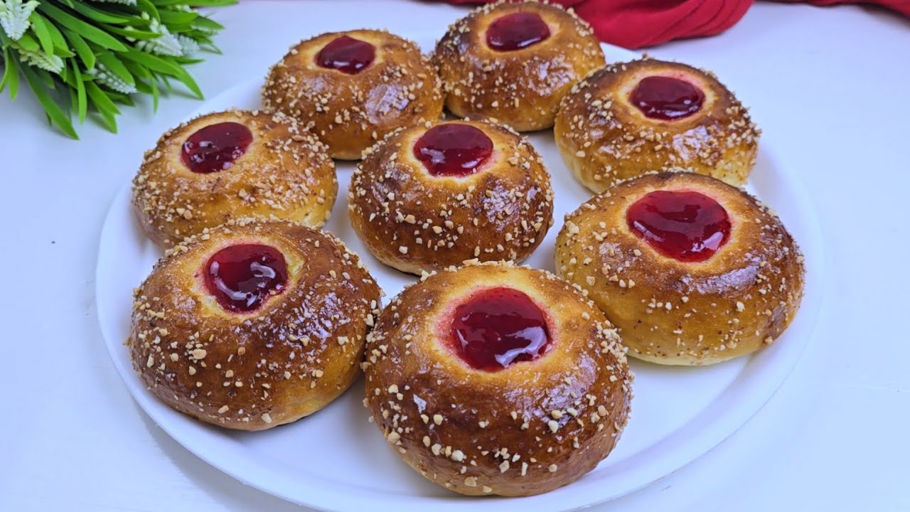 بدون مبالغة هادا أروع بريوش درتو .. ساهل و خفيف كيما القطن .. مايشدش اليد و بزاف بنين