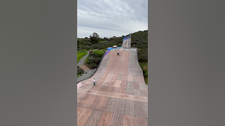 Dropping into the worlds LARGEST quarter pipe #skateboarding #shorts