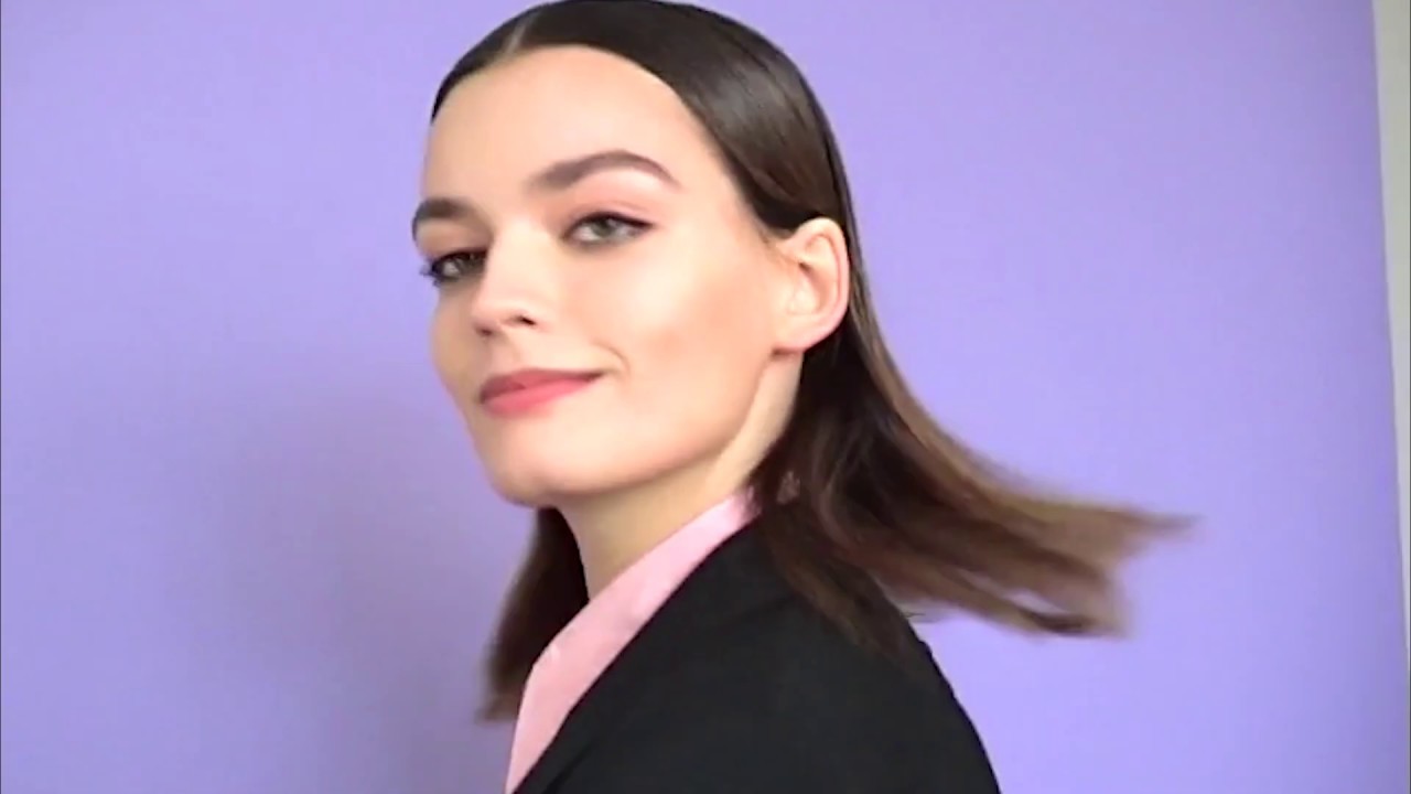 Behind The Scenes With Sex Education Star Emma Mackey Jalouse Youtube