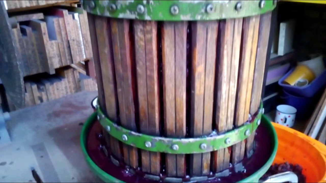 true Slav liquor master! background music - uamee - high quality nahui