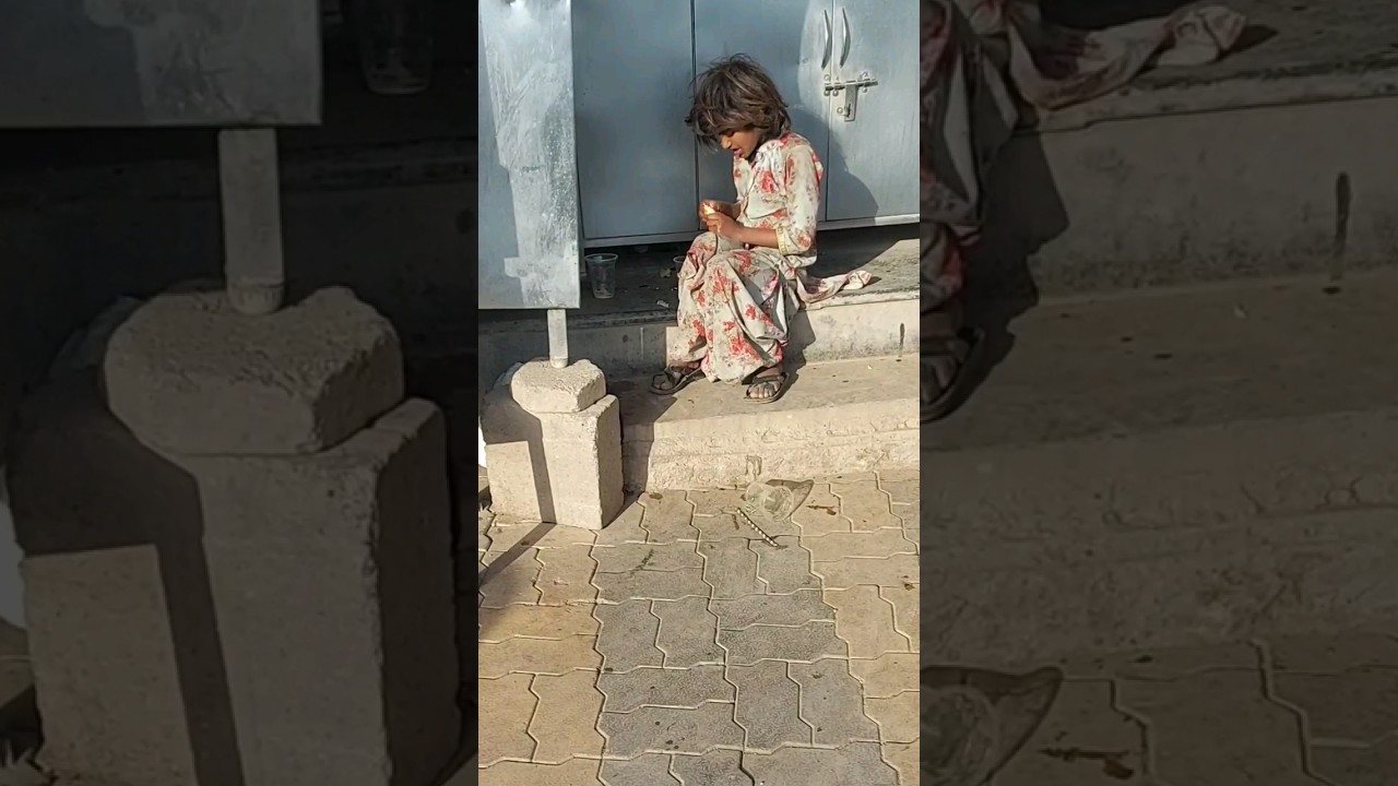 Please help poor people 😢 🙏 #shorts #viralshorts #poorpeoplehelp #lifestyle #dailyvlog #myfirstvlog