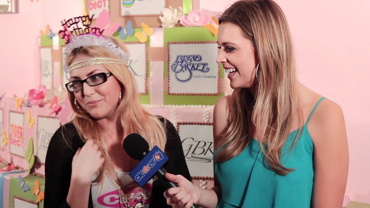 Cassie Scerbo Interview Gbk Tiger Beat Bop Kca Gifting Lounge Youtube