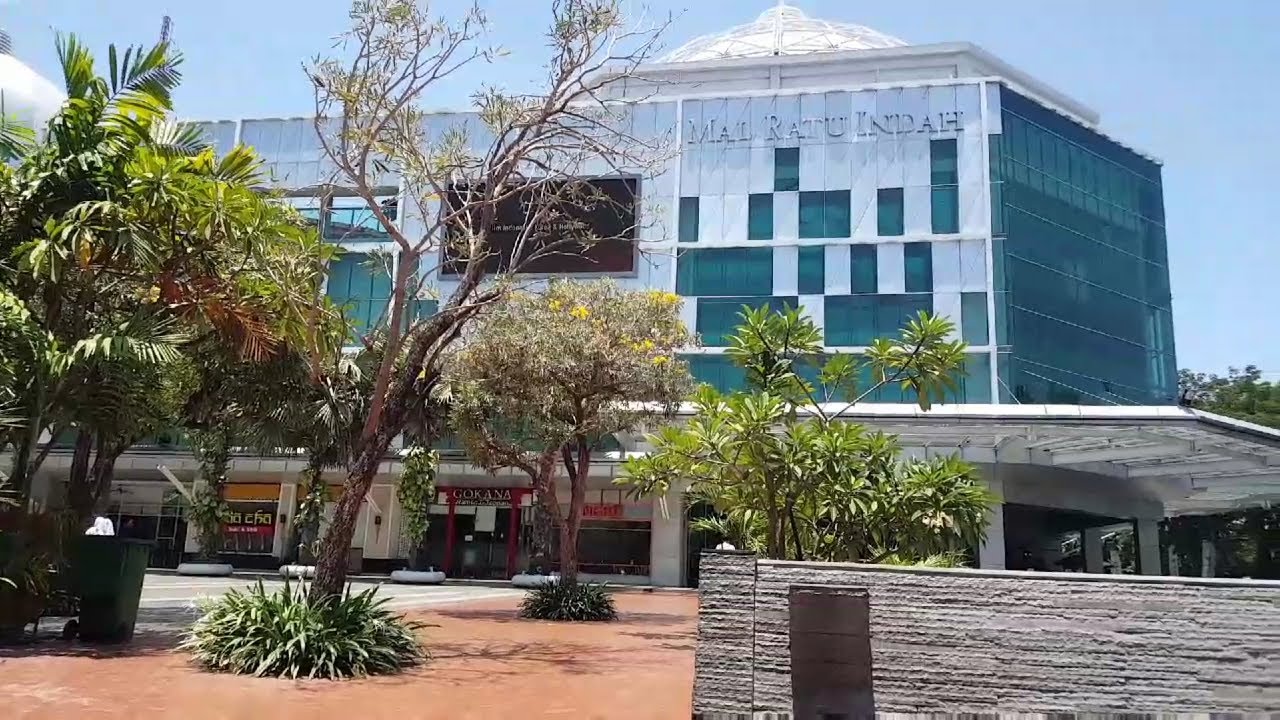 Mall Ratu Indah Makassar - YouTube