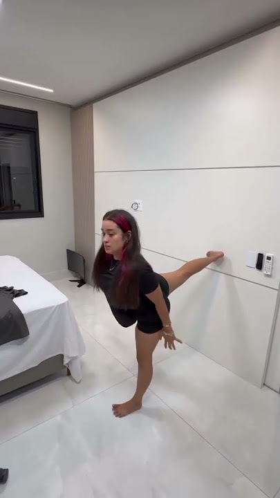 Emilly vick bailarina
