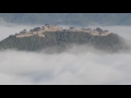 Takeda Castle floats on the clouds - The Japan News