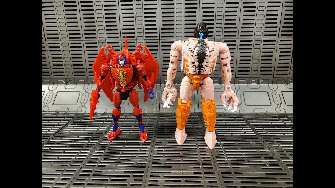 Bay 12 Transformers Buzzworthy Dinobot and Terrorsaur Review