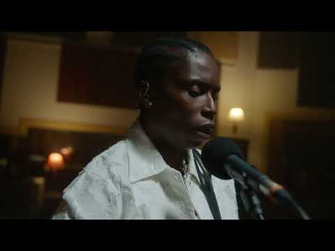 Bongeziwe Mabandla - Kude (Live Performance)