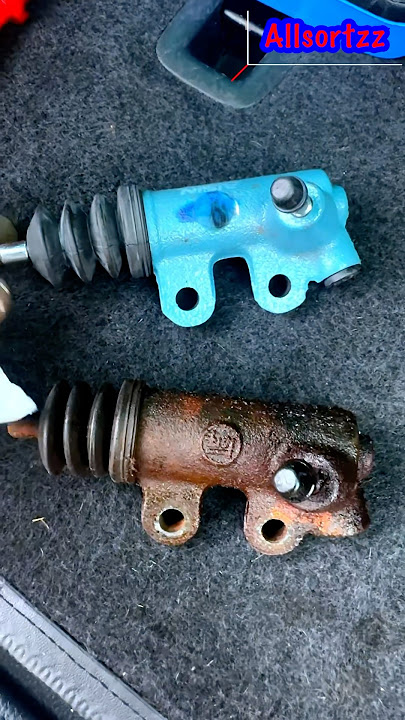 Replacing The Clutch Slave Cylinder: Part 1. #clutch #toyota #toyotacelicagt4 #allsortzz