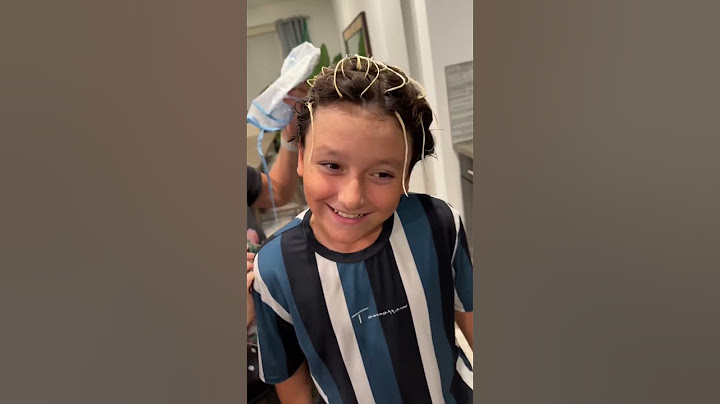 Blond streaks on our 13 year old yay or nay 😆 #highlights #hairstyles #boyshairstyles #blondstreaks