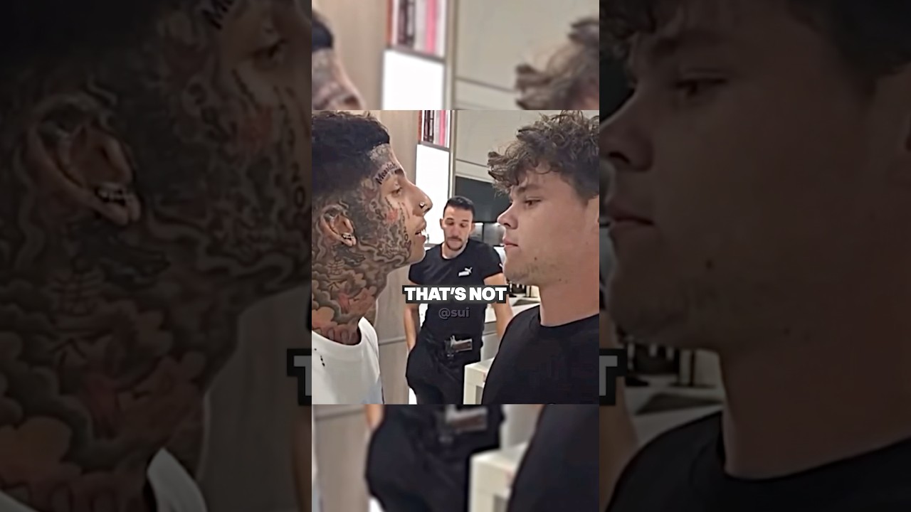 Джек Доэрти толкает островитянина!