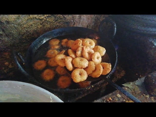 VADA (ବରା) | Crispy Biri Bara | ओडिशा स्टाइल मे बनाएँ वड़ा (Vada Making Recipe) | Satya Bhanja
