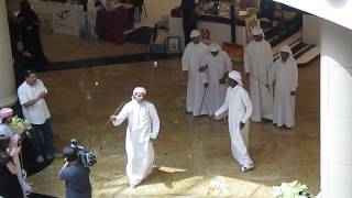 Dubai Mall - Arabic dance 09 May 2009 - 115