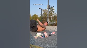 Anh trai bất ngờ nhặt được tiền rơi #shorts