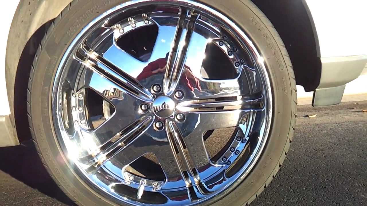 22"DUBs Shoreline CHROME DEEP DISH WHEELS on a 2004 Pearl White Lincol...