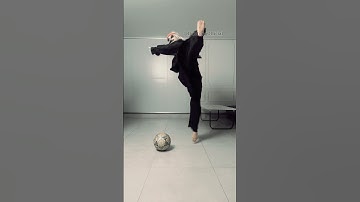 Foodball with ghost #funny #ductung #horror #funnyghost #comedy #scary #ghost #manvsghost