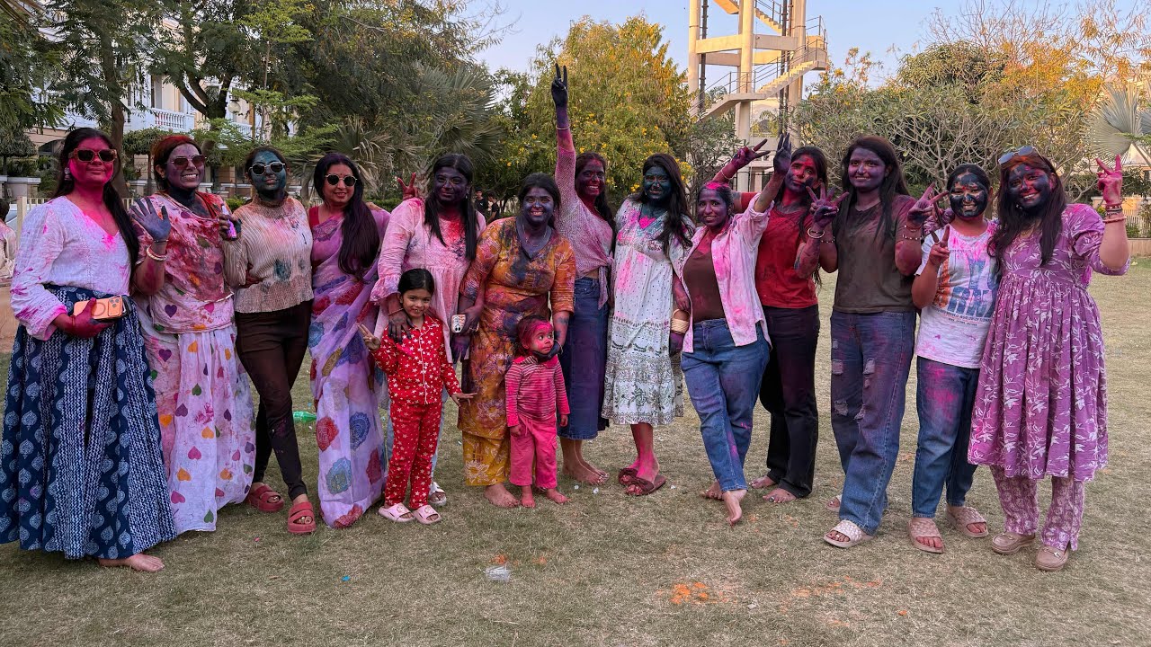 सारे Youtbar ने होली खेली // इते मजे आयेगे ये तो सोचाही हि नही था // 